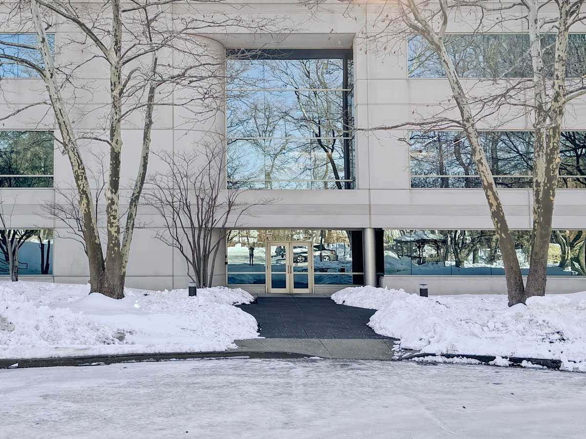Eagleview Corporate Center