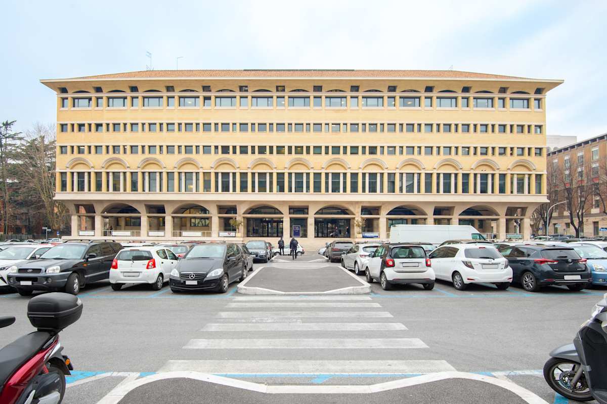 Piazzale Luigi Sturzo 15