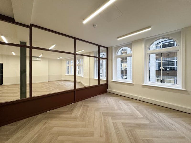 36-38 Mortimer Street photo 6
