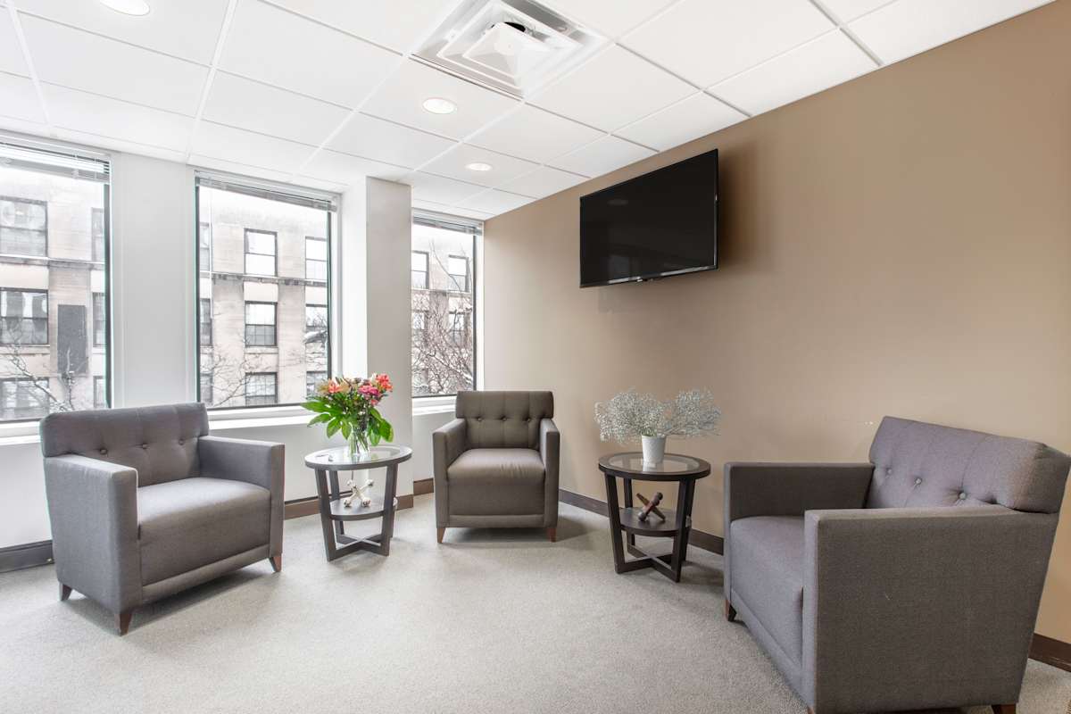 Oak Park Business Center photo 5