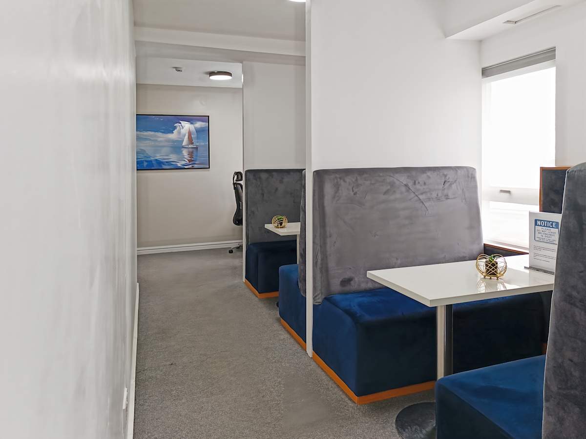 21 Admiralty Way photo 9