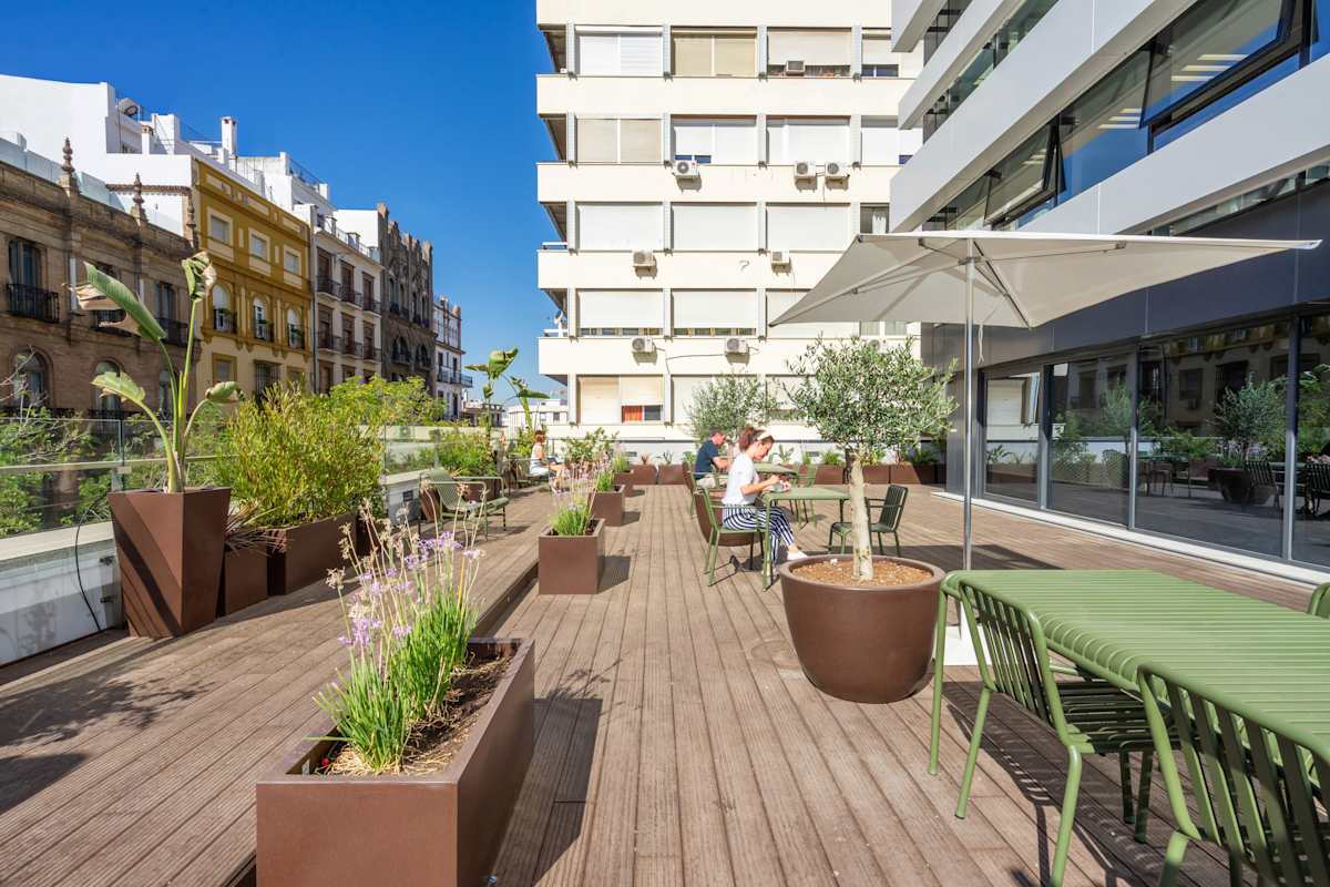 Regus - Sevilla, Plaza de Villasís photo 12
