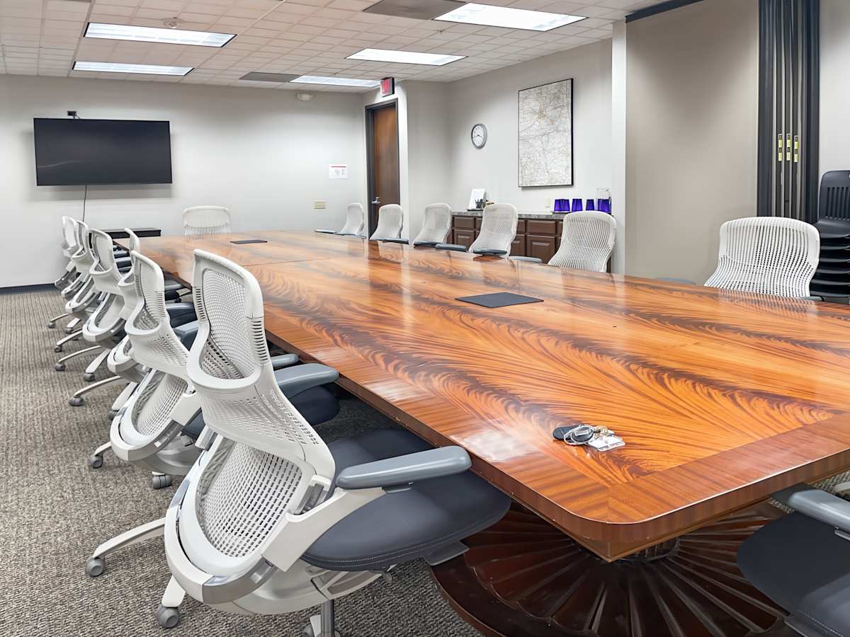 Regus - Tulsa, Sheridan Road photo 3