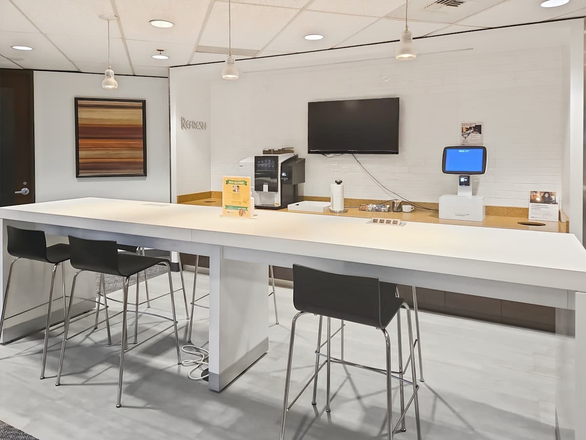 Ridgewood Corporate Square photo 6