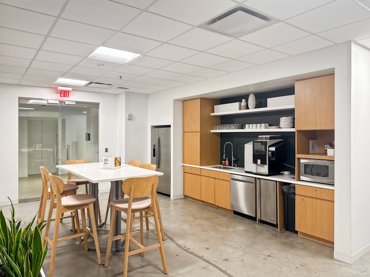 1201 Peachtree Street photo 6