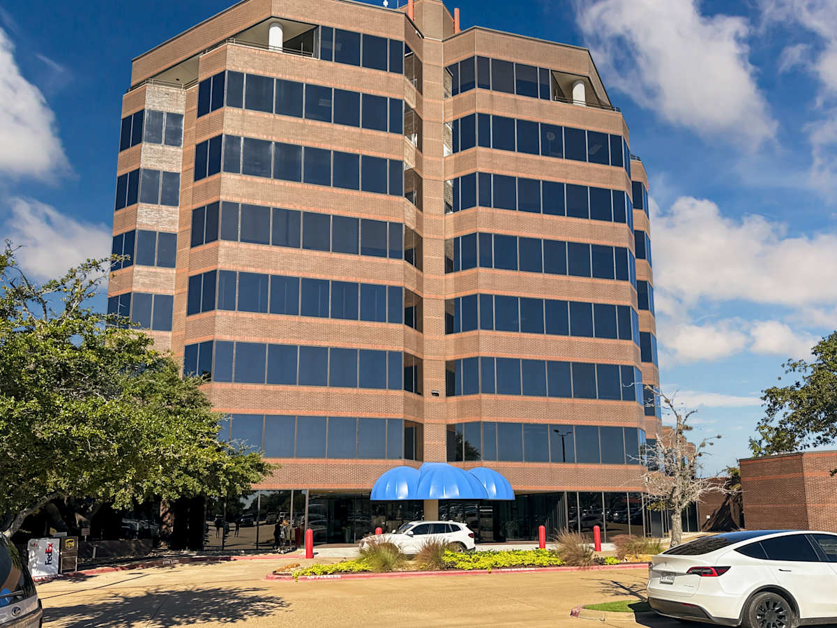 Galleria Village photo 2