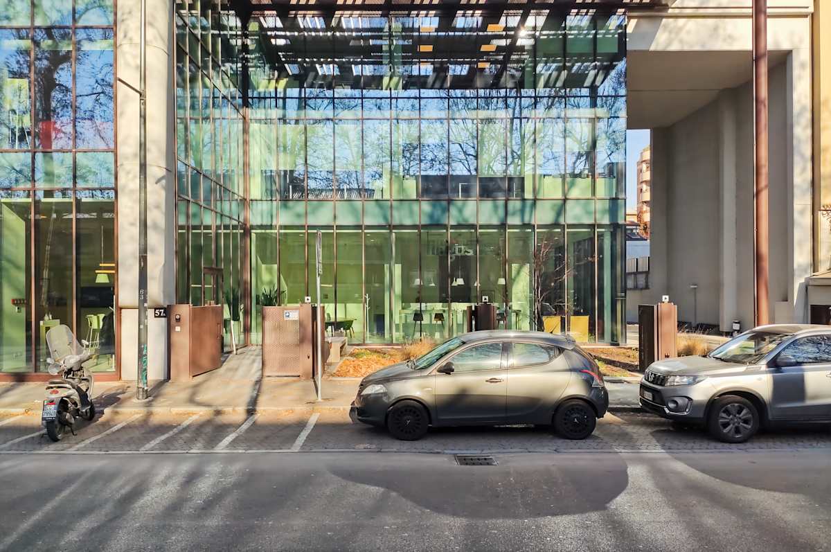 Regus - Milan, Viale Cassala photo 3
