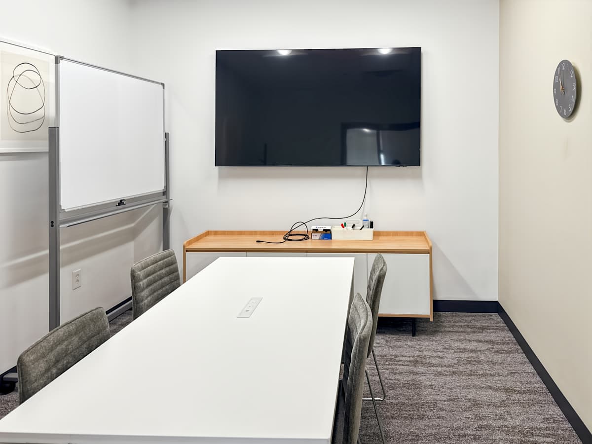 Regus - Eagan Woods photo 10