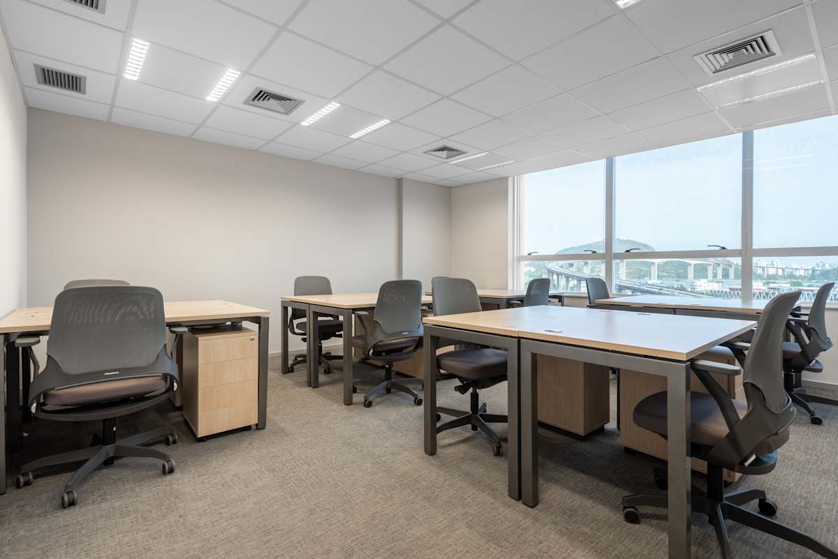 Vitoria Work Center – 8th floor photo 5