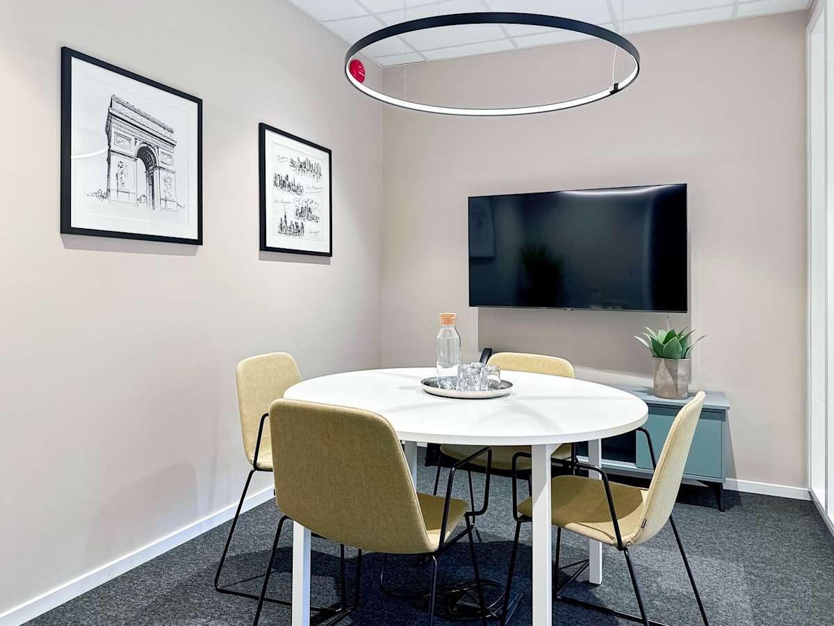 Regus - Upplands Väsby, Rotsunda photo 9