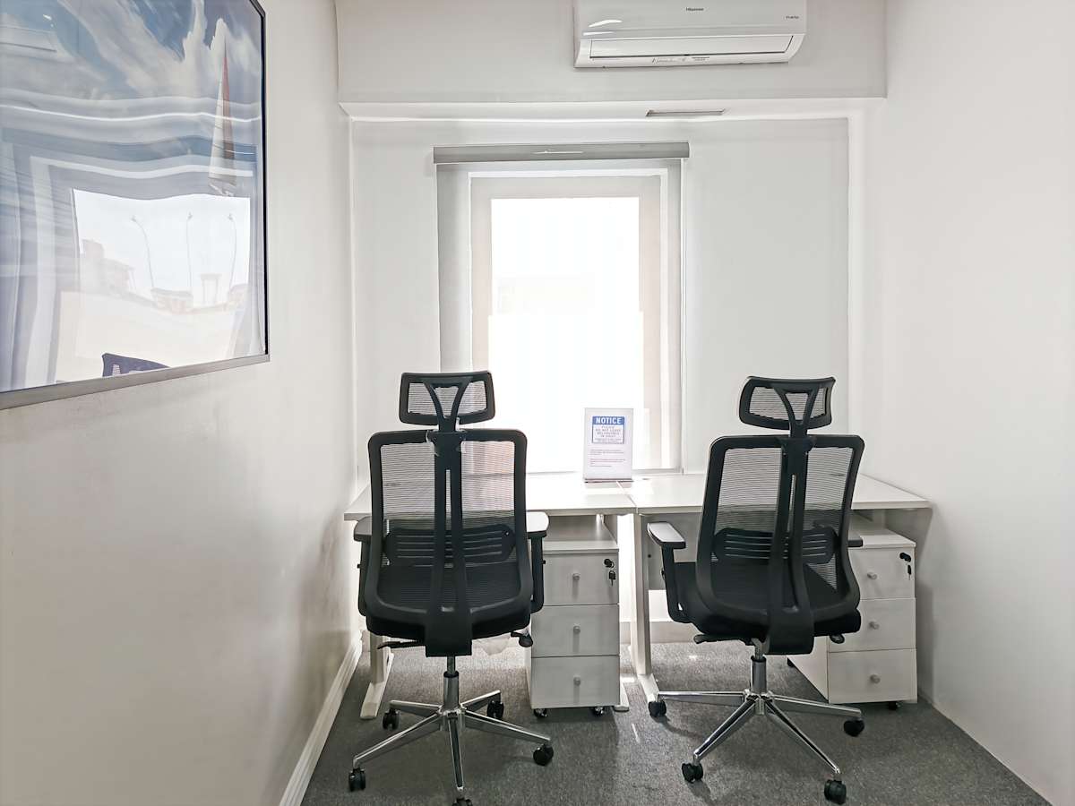 21 Admiralty Way photo 7
