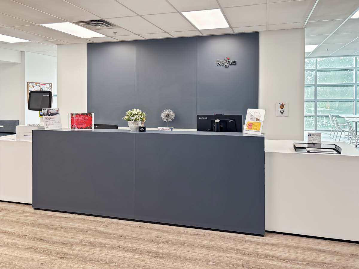 303 Congressional Blvd photo 2