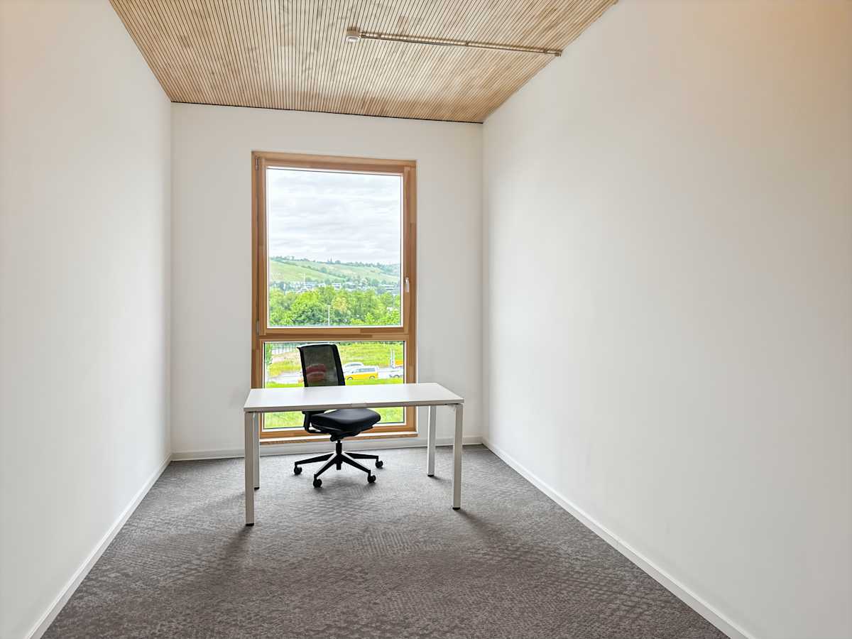 Friedrich-Henning-Strasse 17 photo 4