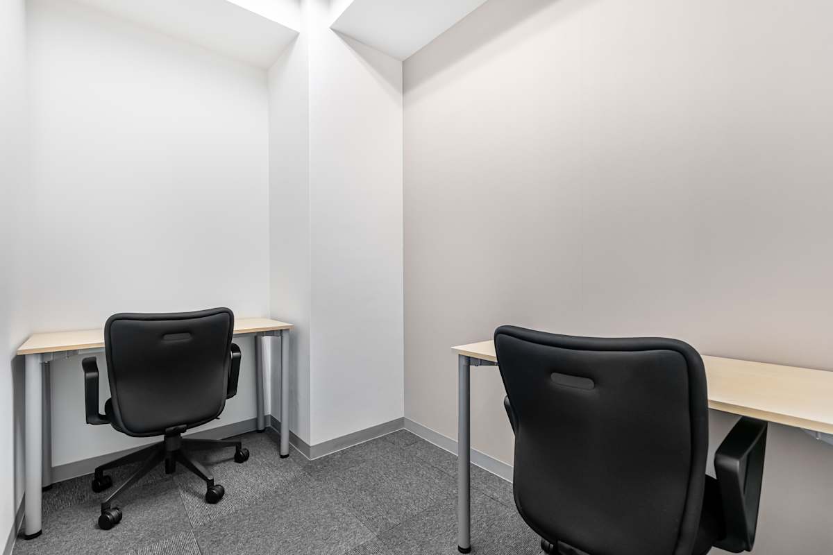 Regus Yokohama Onoe-cho photo 4