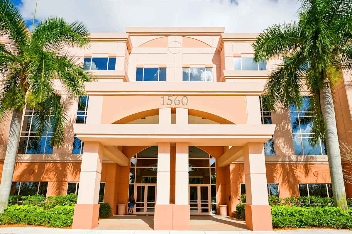 1560 Sawgrass Corporate Park photo 2