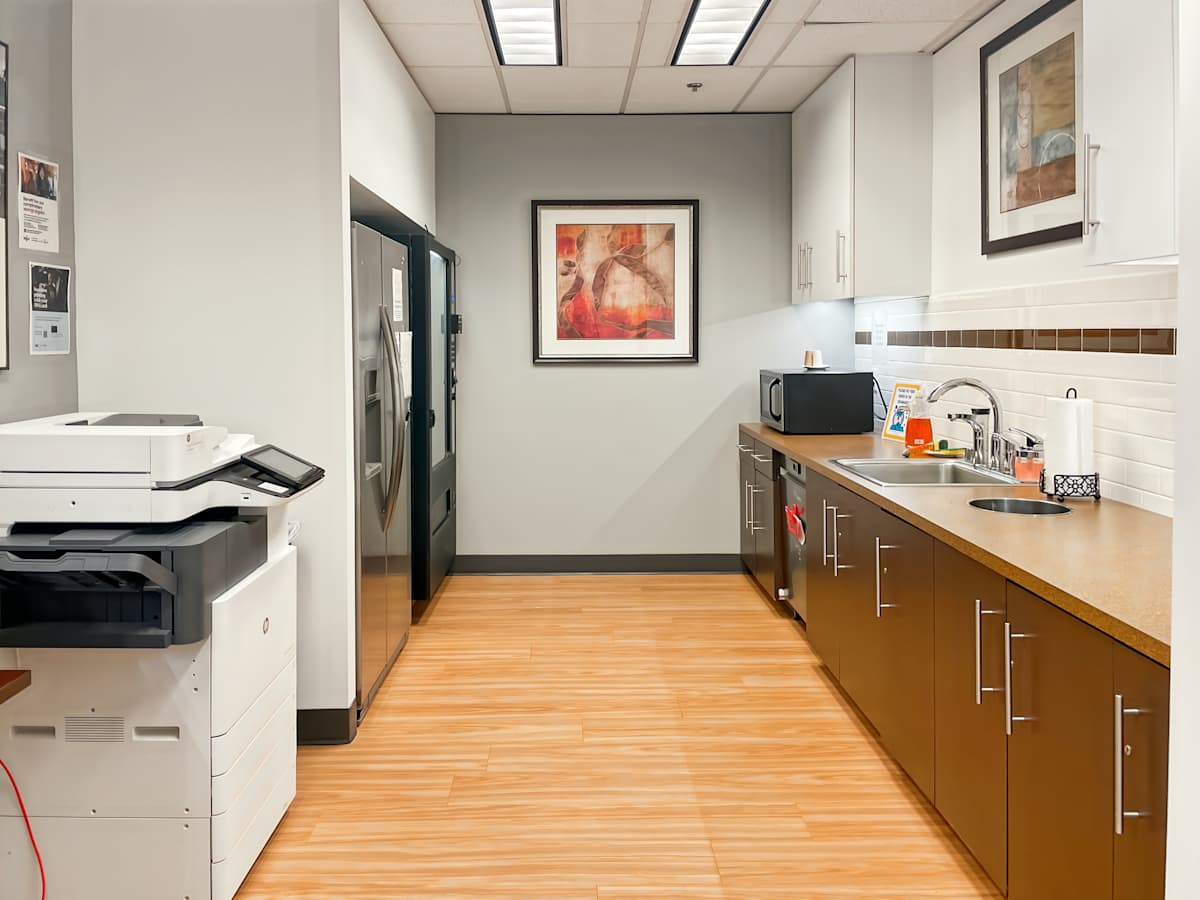 Redstone Corporate Center photo 5