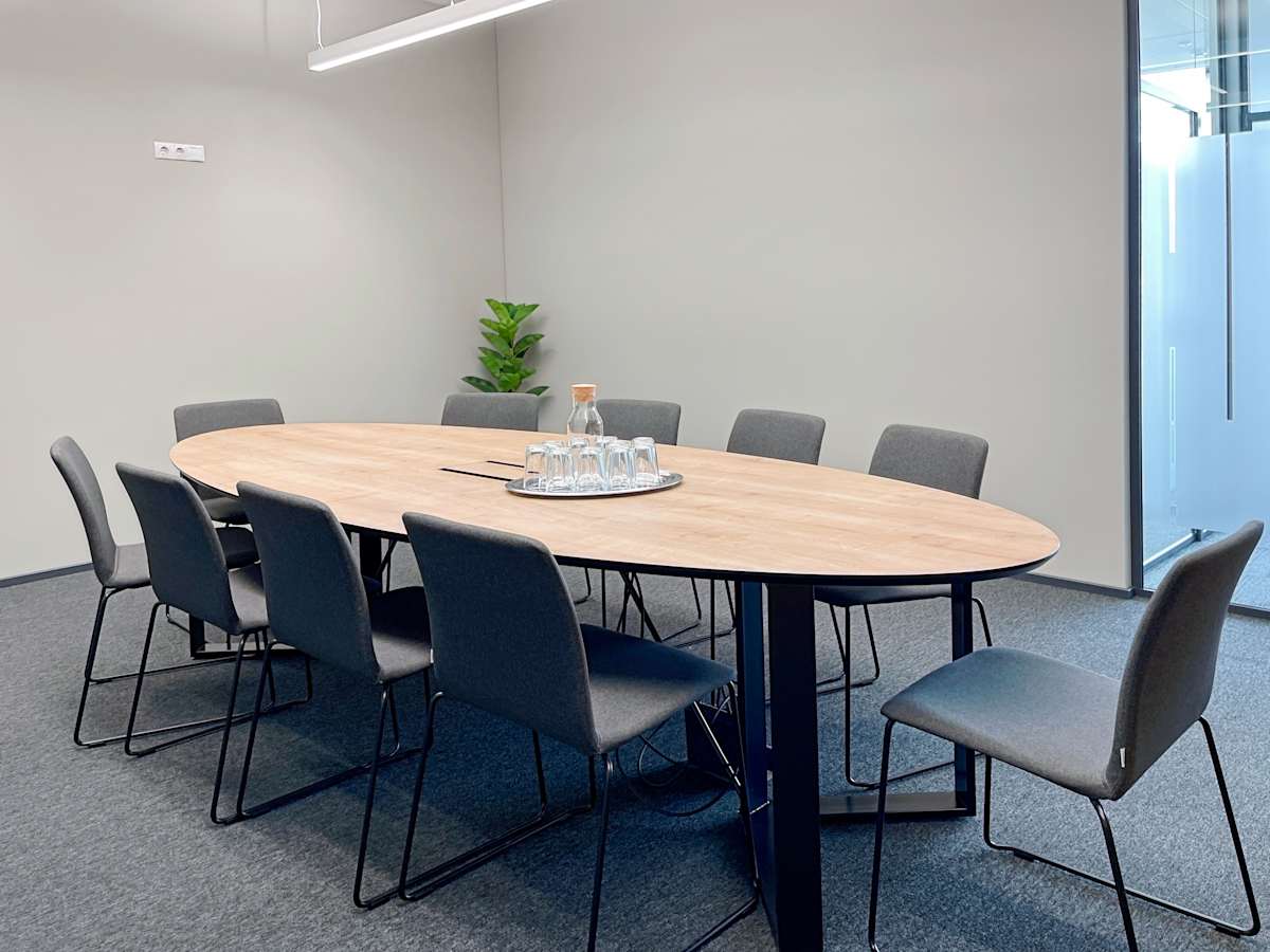 Regus - Vilnius, Ukmerges photo 9