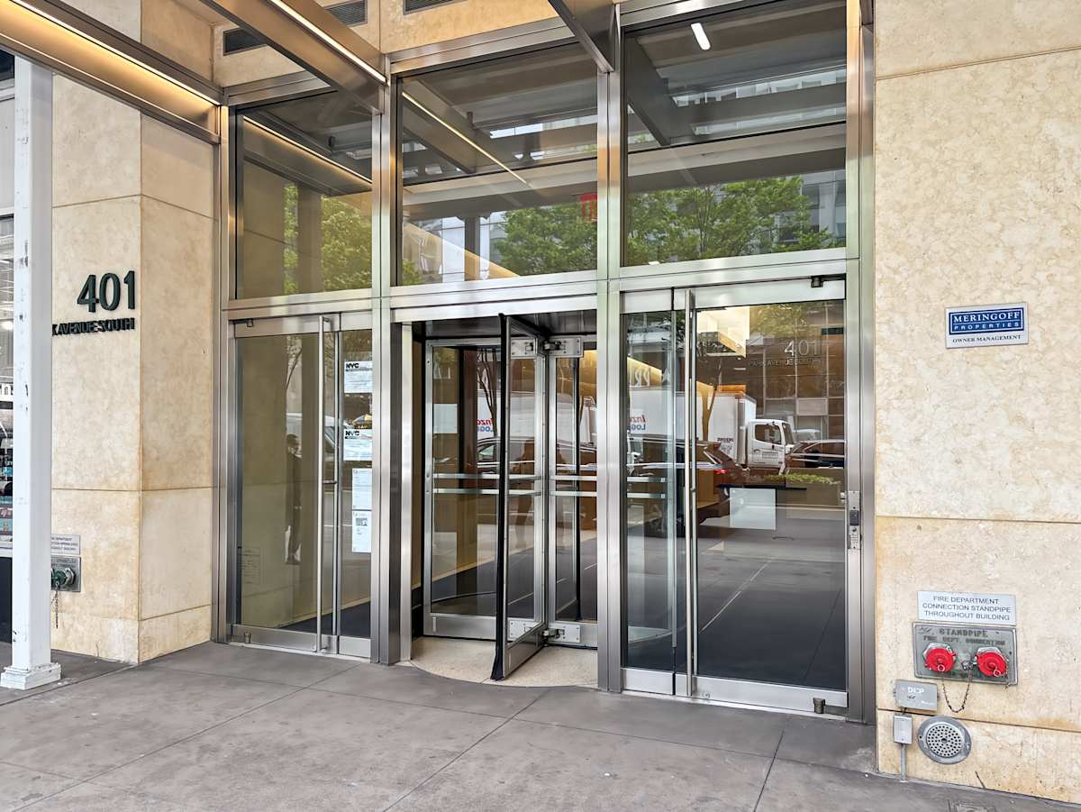 401 Park Avenue South photo 1