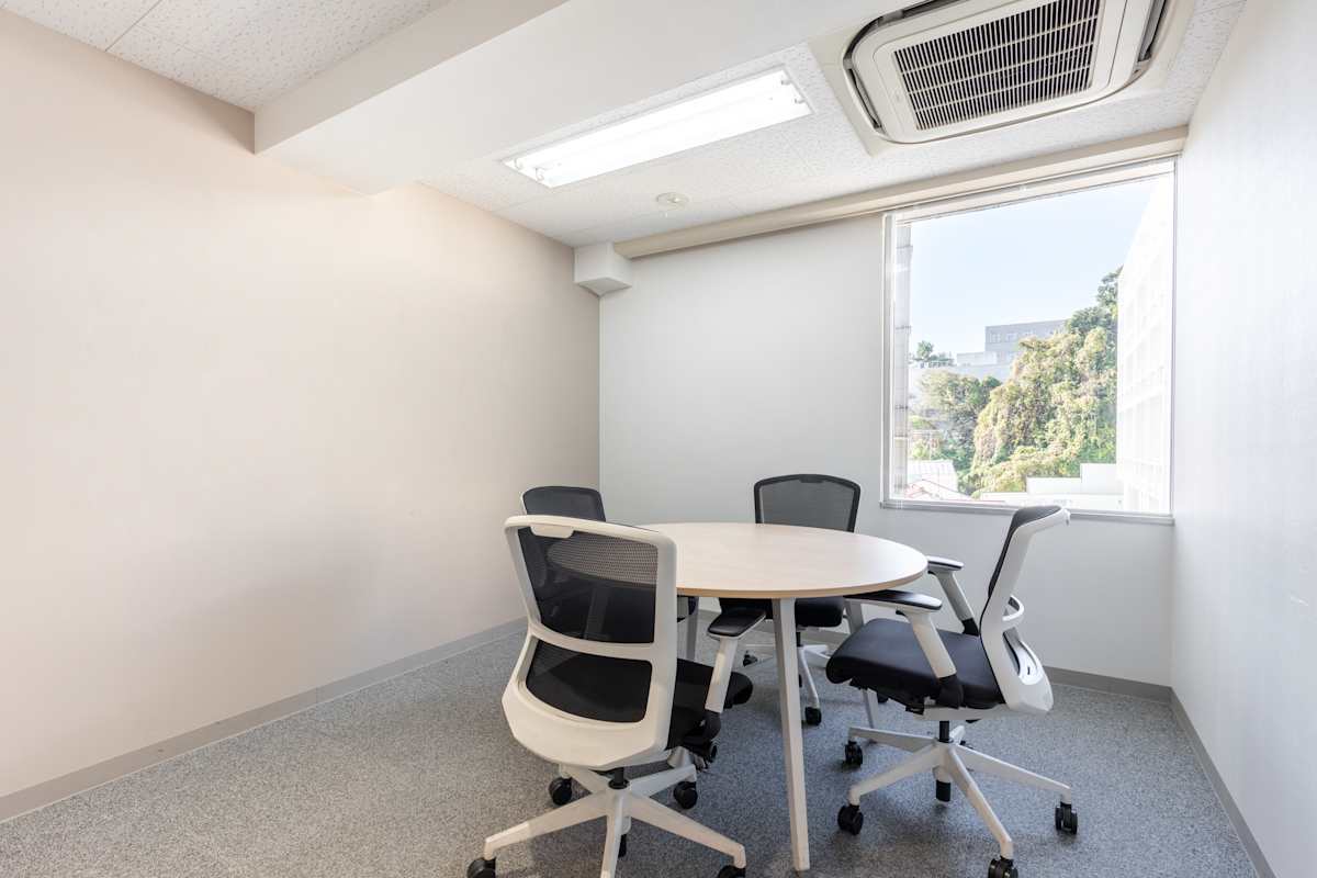 Regus - Hiroo photo 4