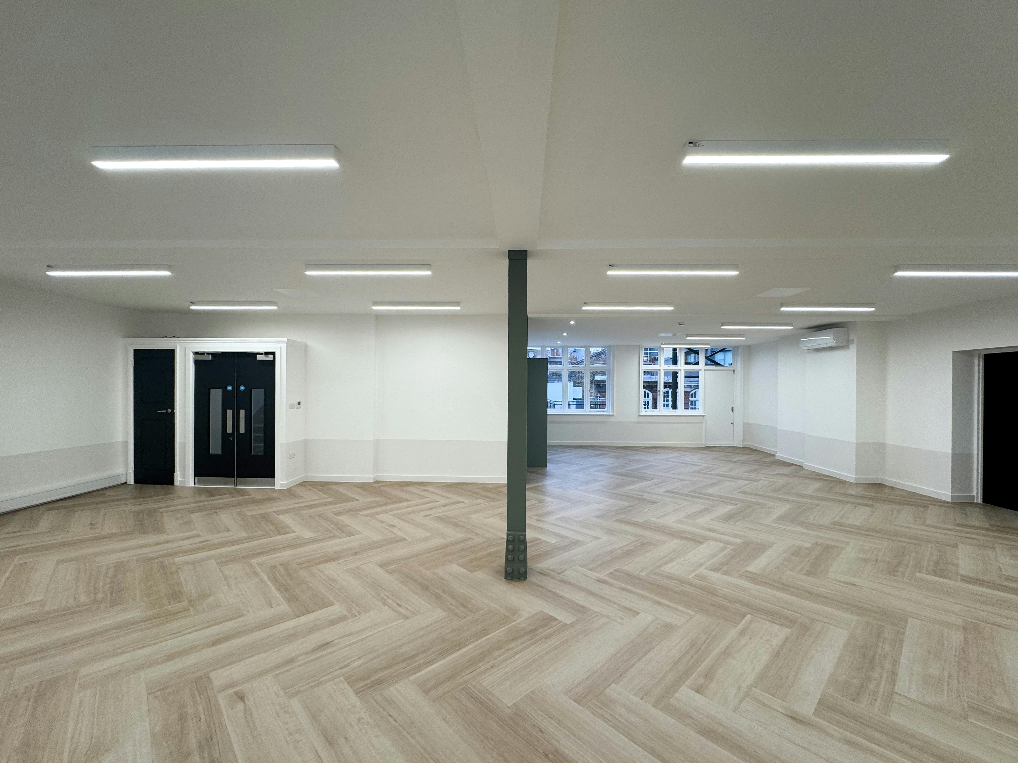 36-38 Mortimer Street photo 4