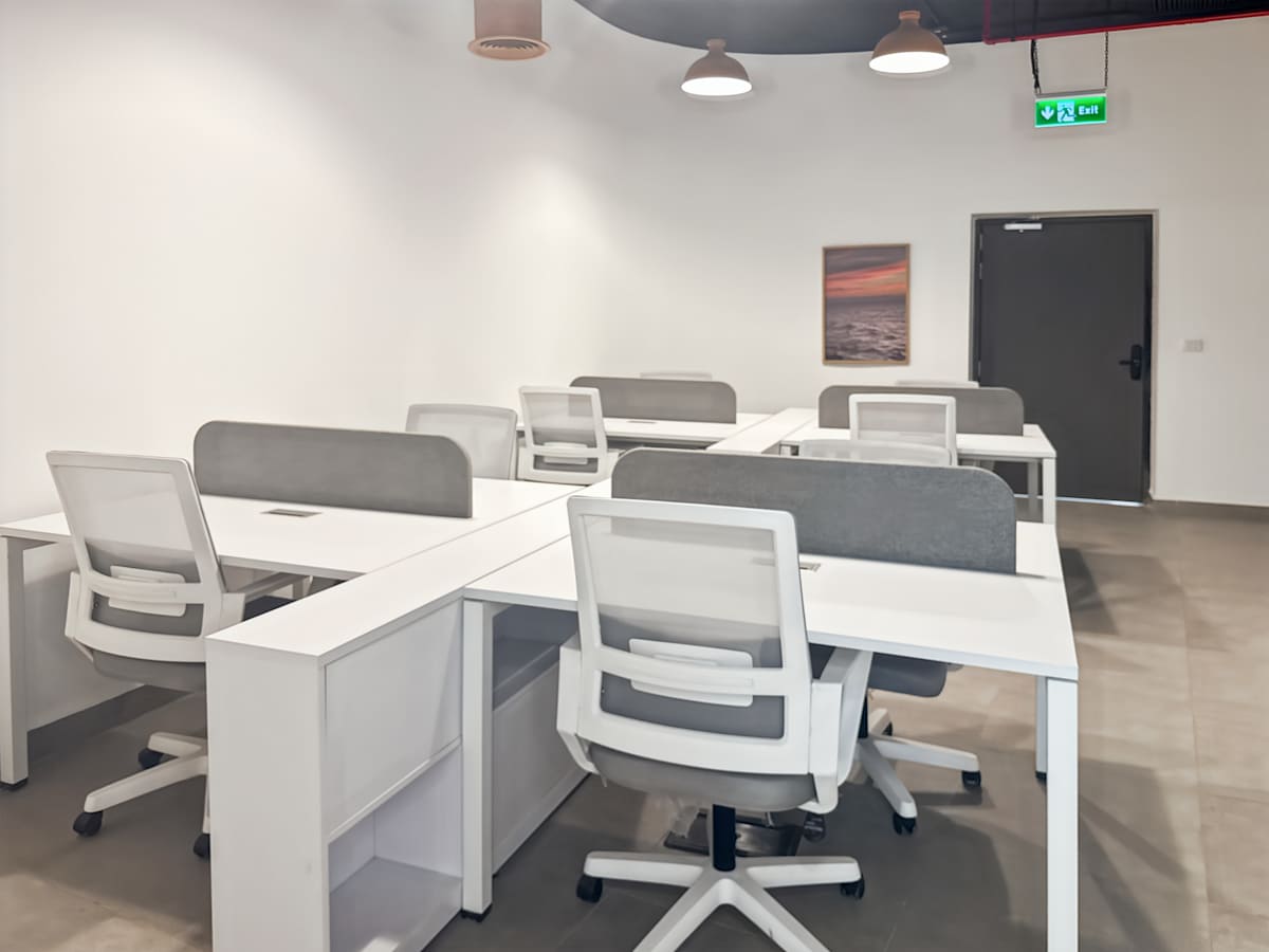Regus - Fanadir photo 10