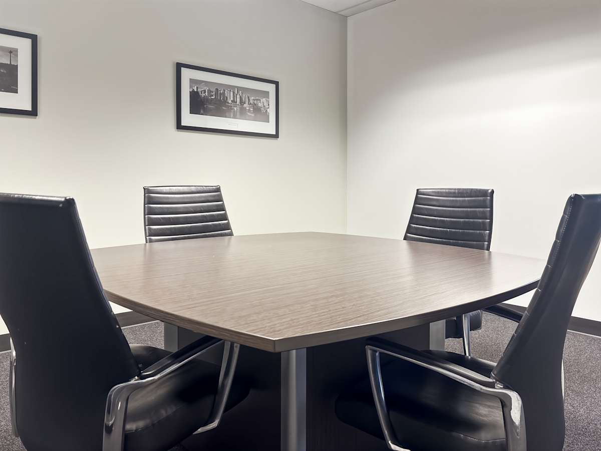 Regus - Surrey, King George Boulevard photo 5