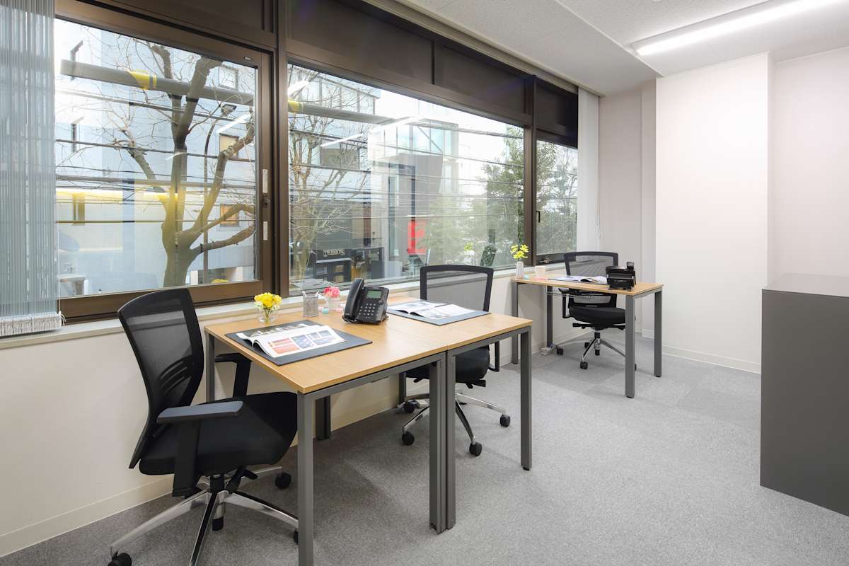 Regus Forest Hills East Wing photo 4