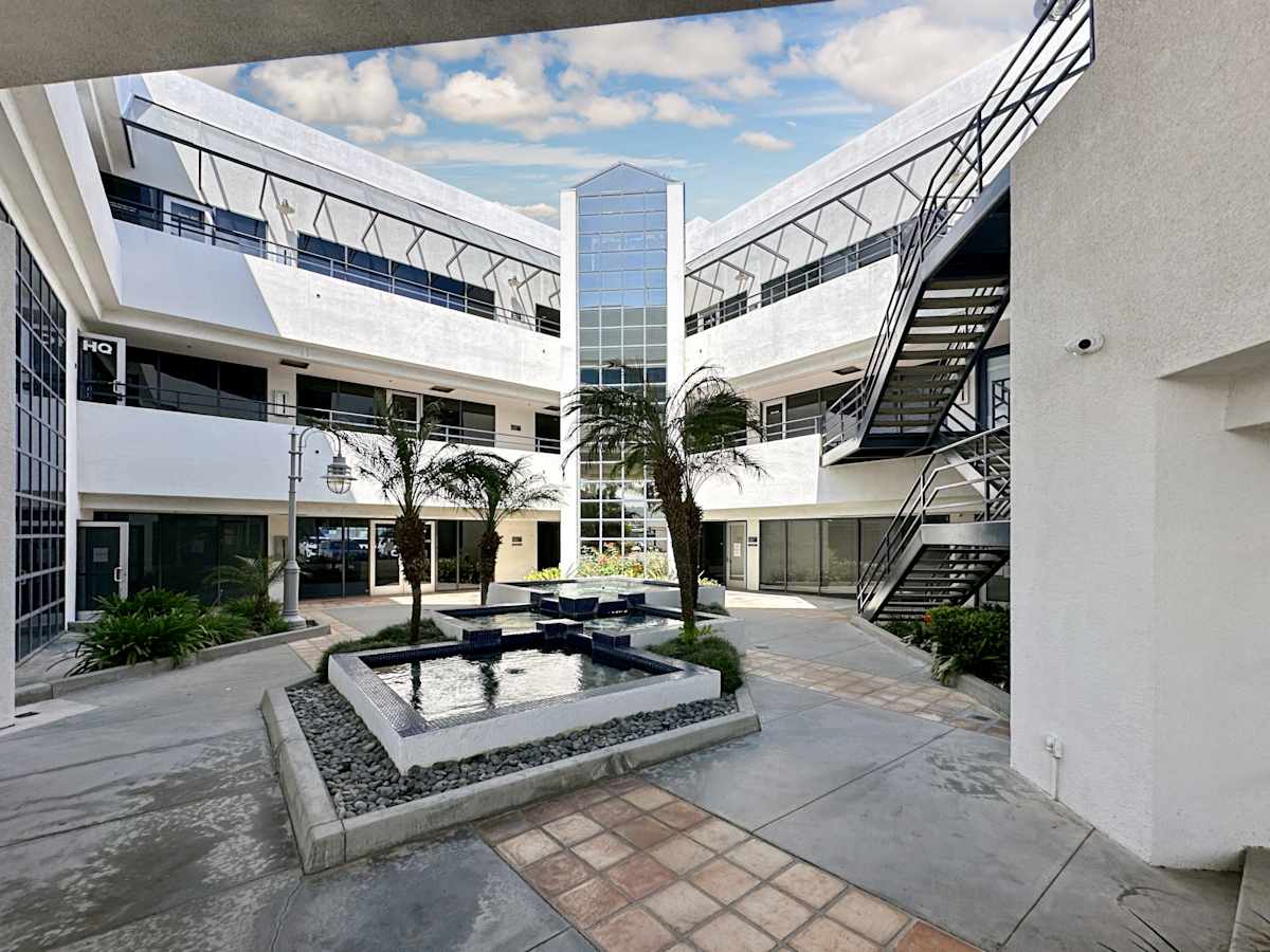 Skypark Drive photo 1