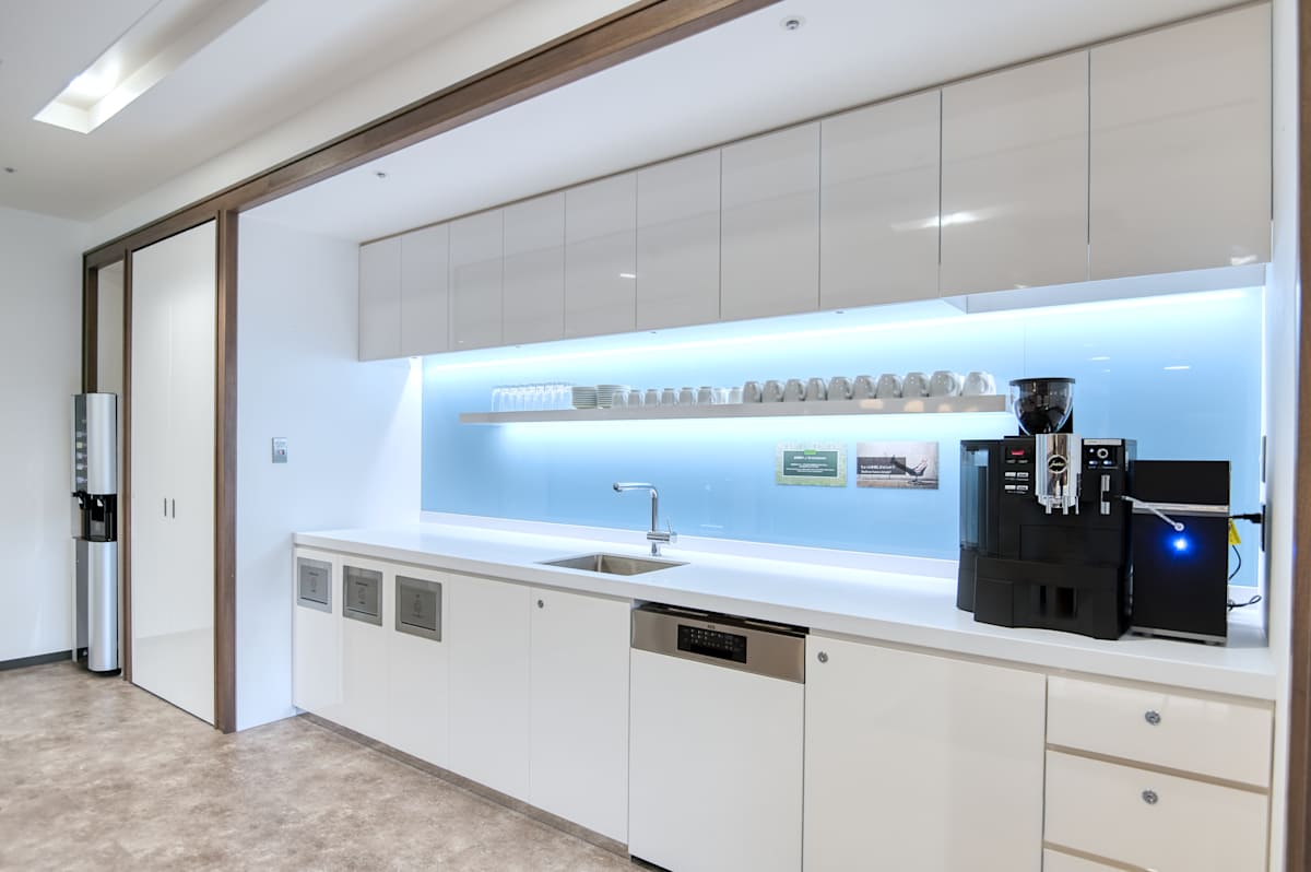 Regus - Yokohama Landmark Plaza photo 5