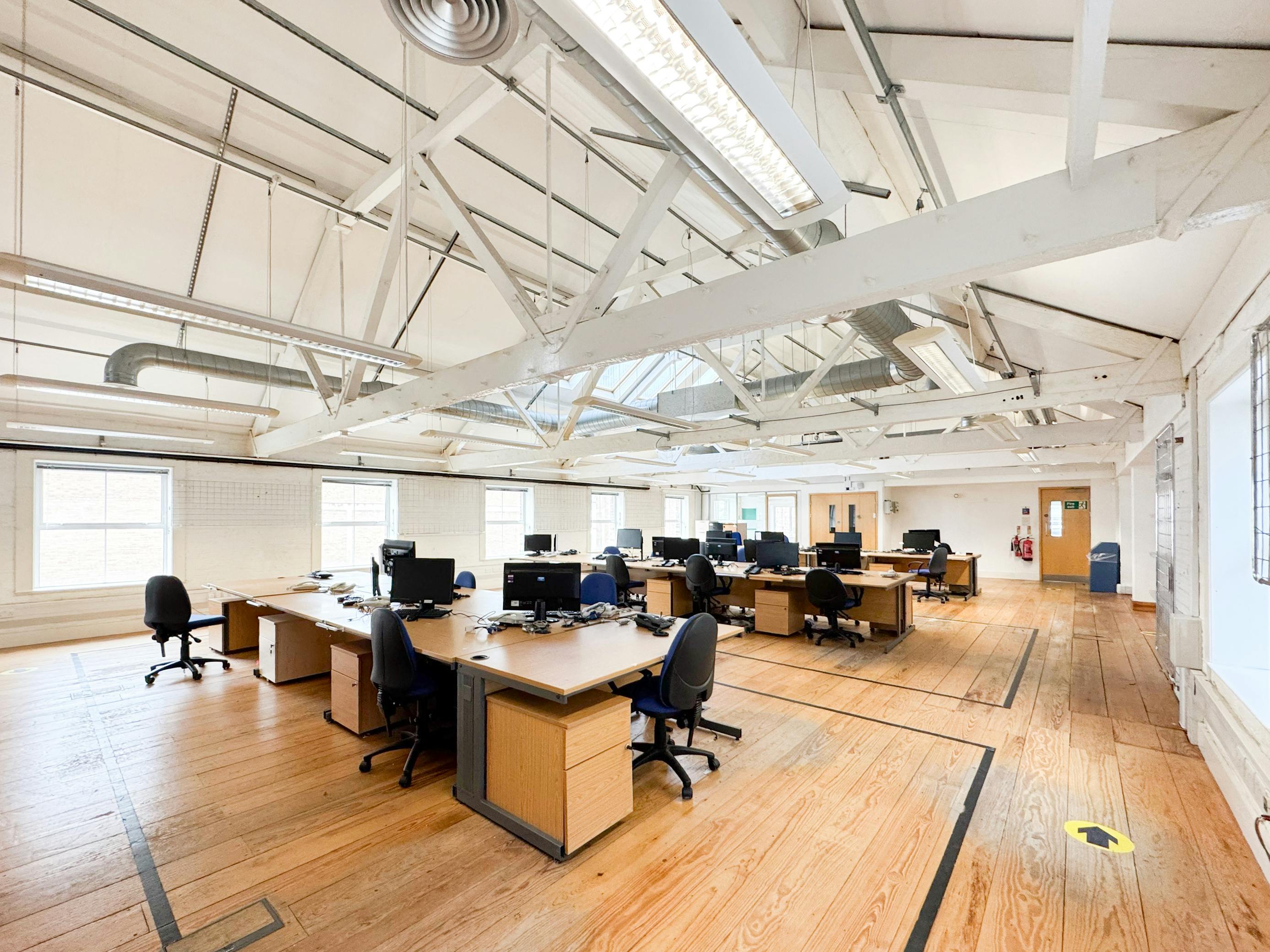 20 Conduit Place photo 9