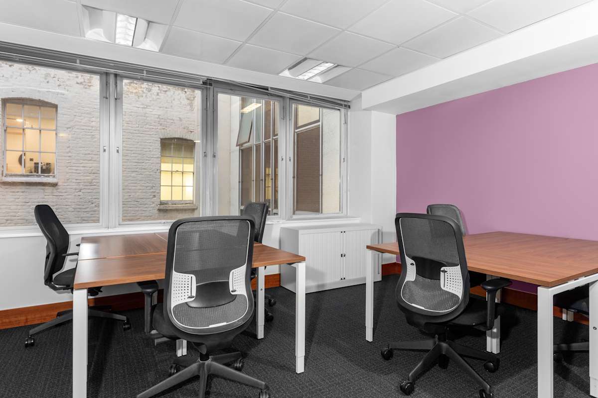 17 Hanover Square photo 4