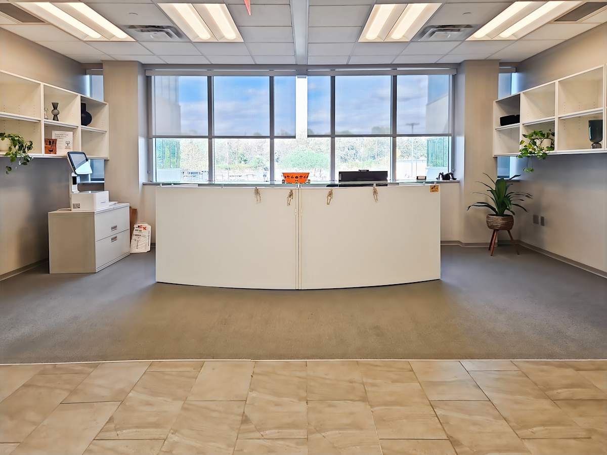 KMG Building photo 2