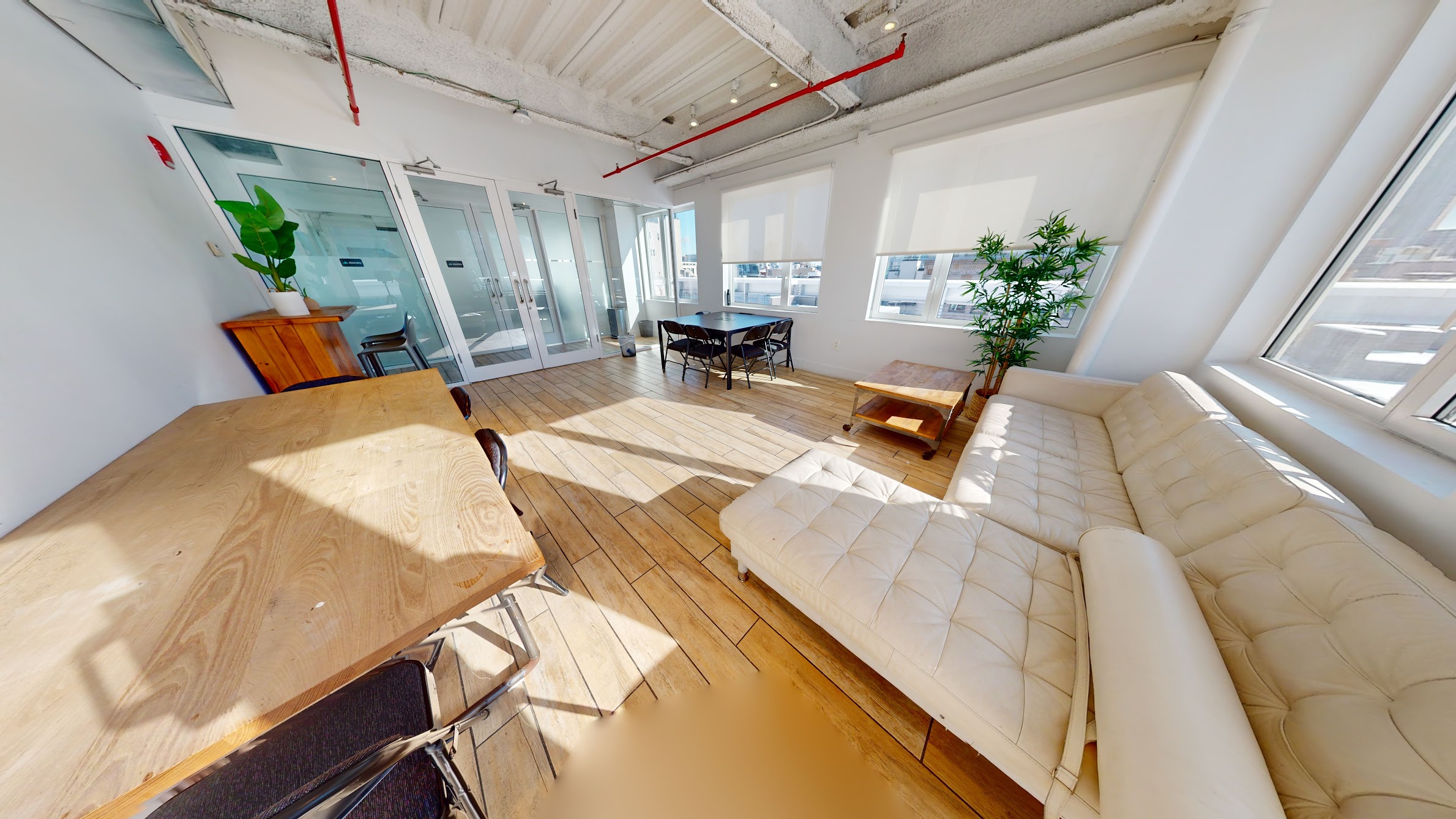 433 Broadway - Penthouse B photo 2