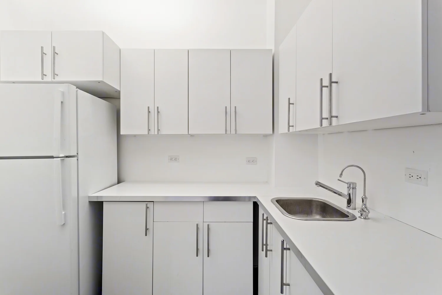 225 West 35th Street photo 6