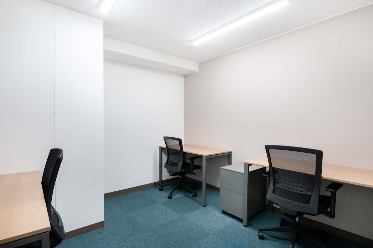 Regus - Shinjuku Nishiguchi Takagi photo 4