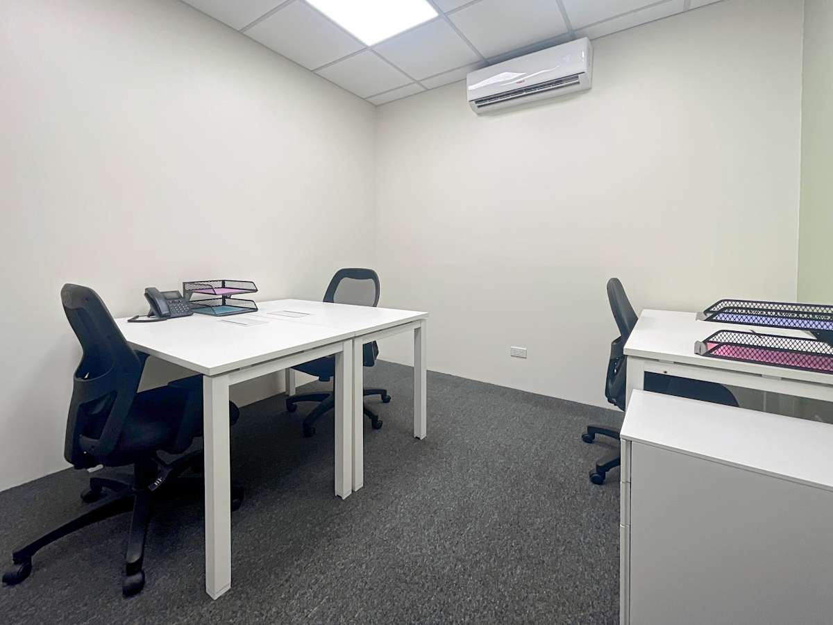 Regus - Colours Town Center photo 9