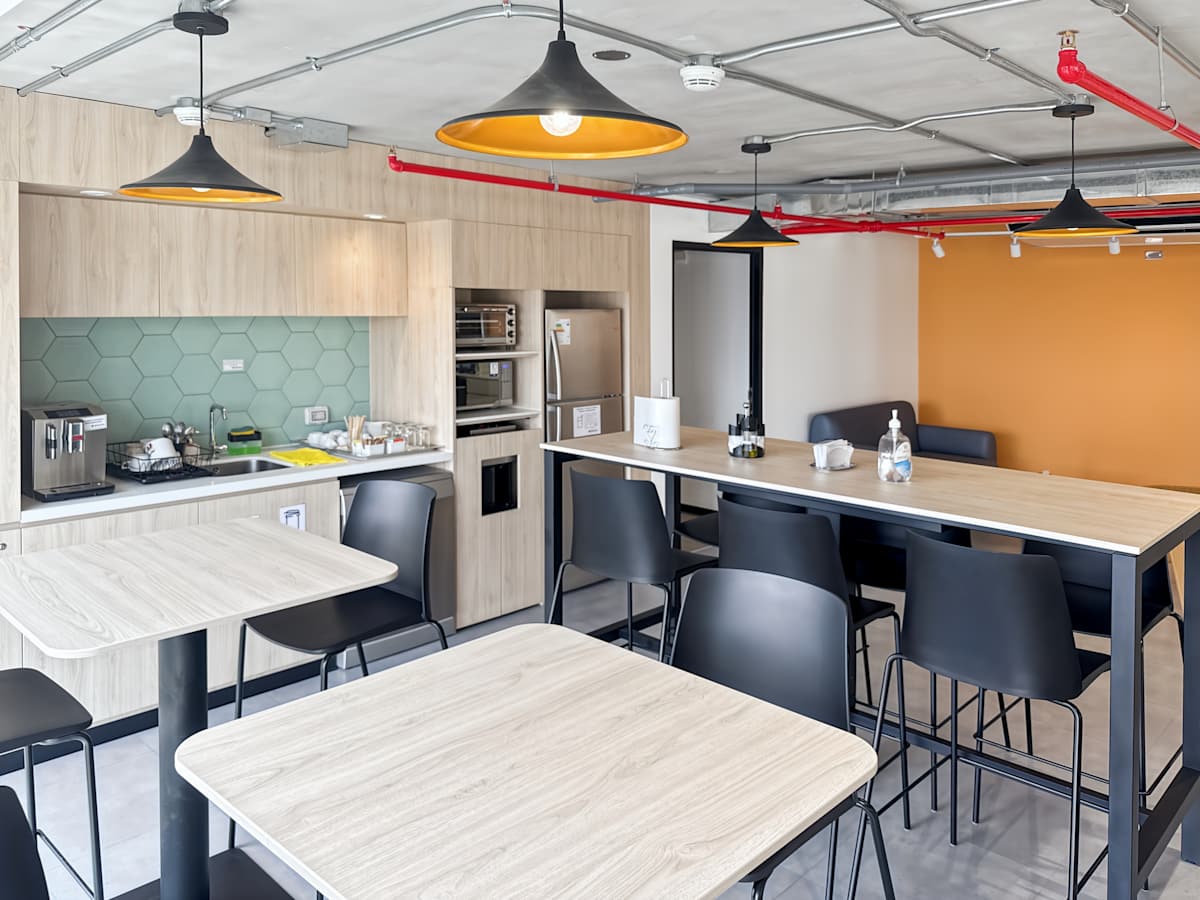 Regus - Miguel Grau photo 2