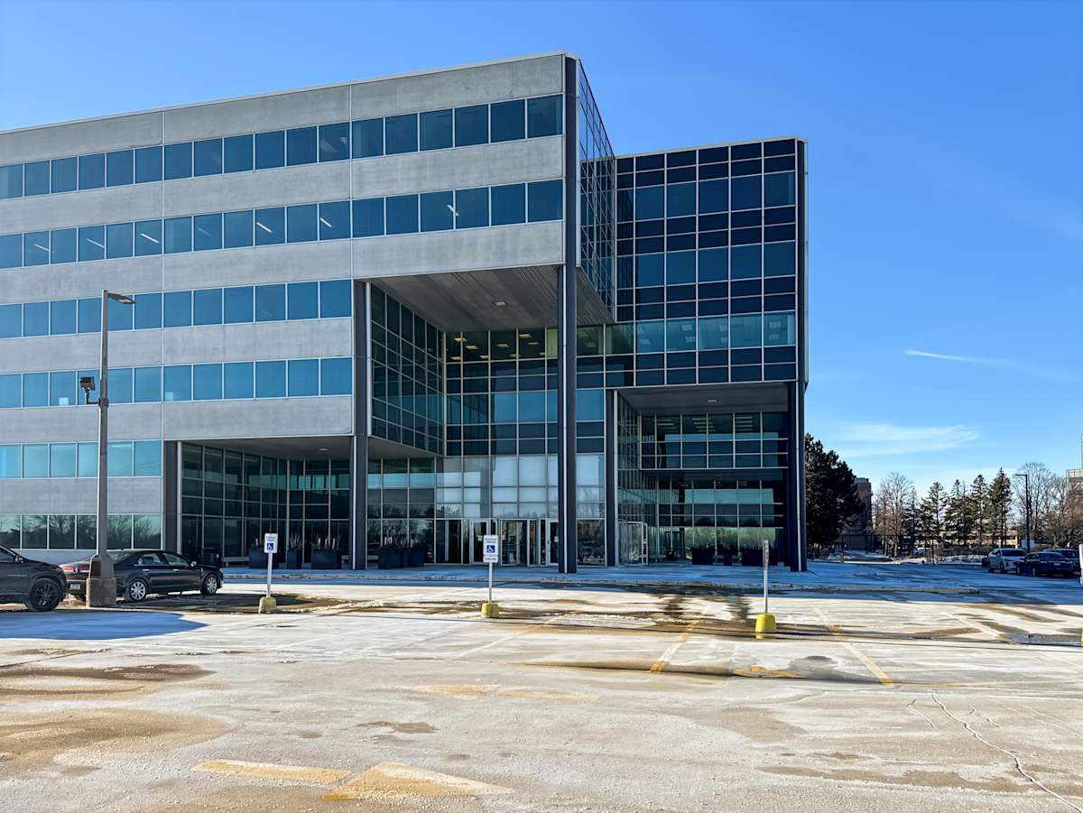 Executive Towers West photo 1