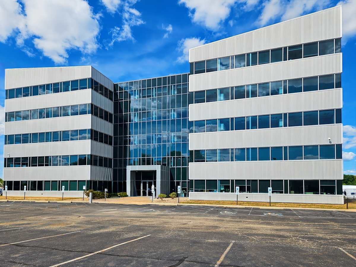 KMG Building photo 10