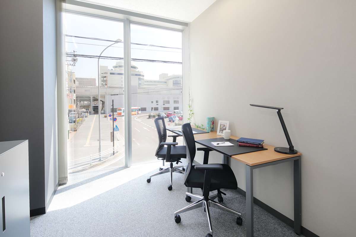 Regus Toyota Kozakahonmachi photo 3