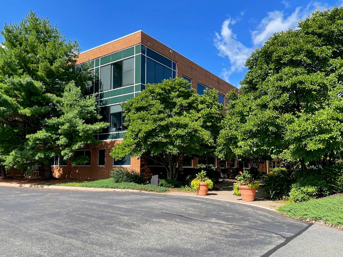Gateway Corporate Center photo 3