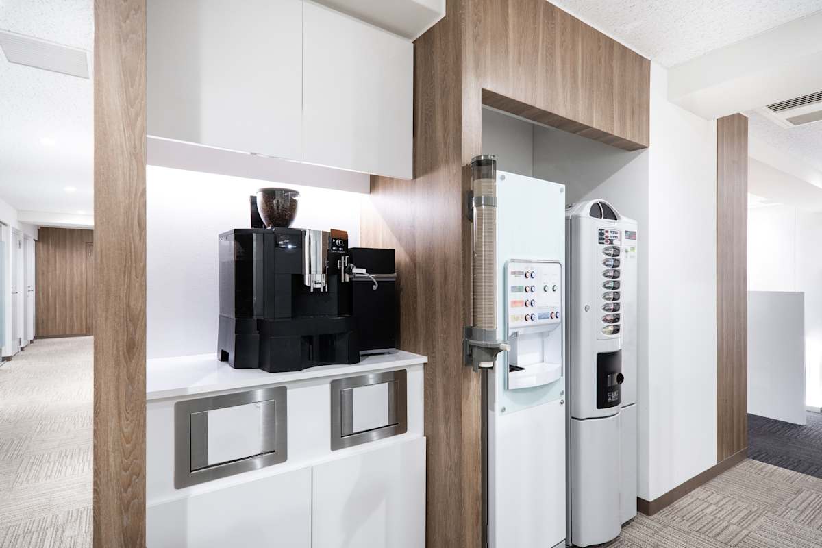 Regus - Shinjuku Nishiguchi Takagi photo 6