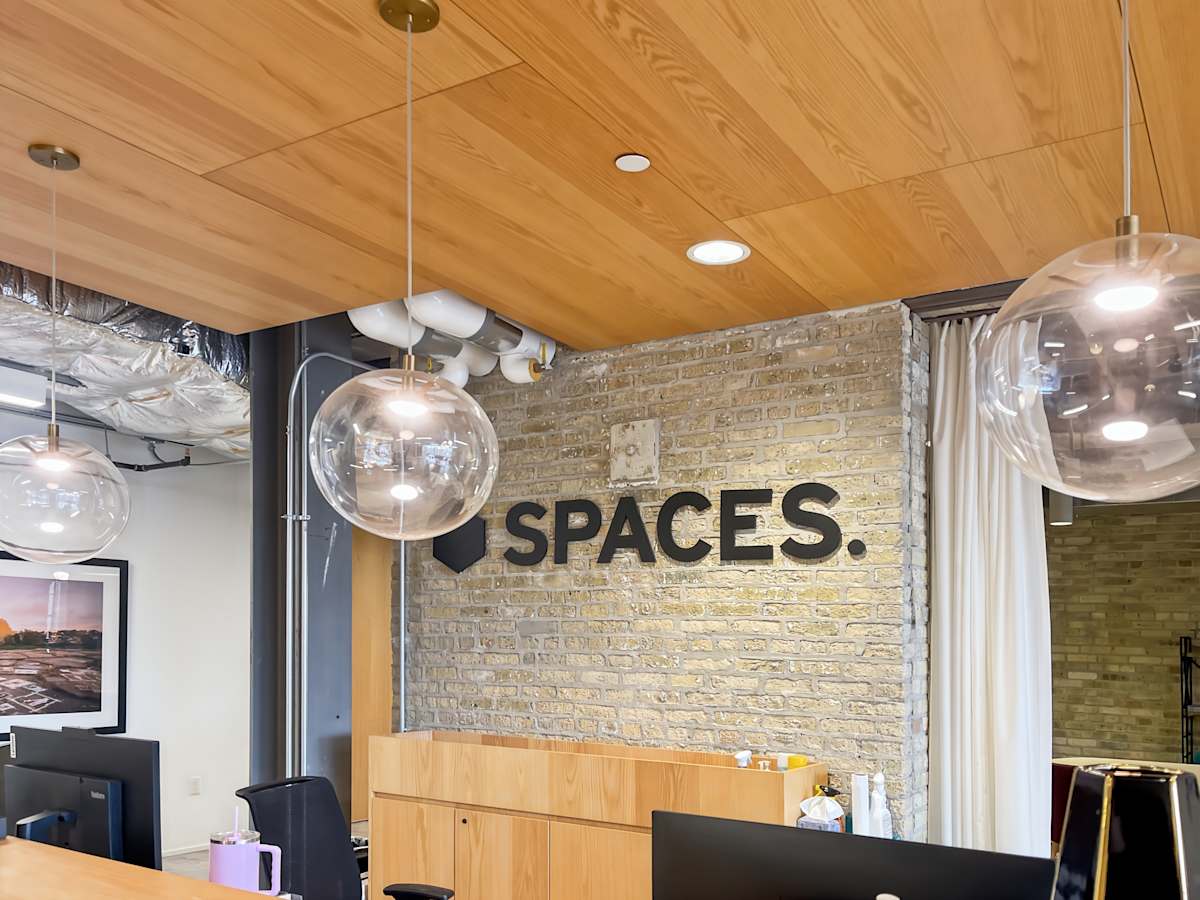 Spaces - 1433 North Water Street photo 2