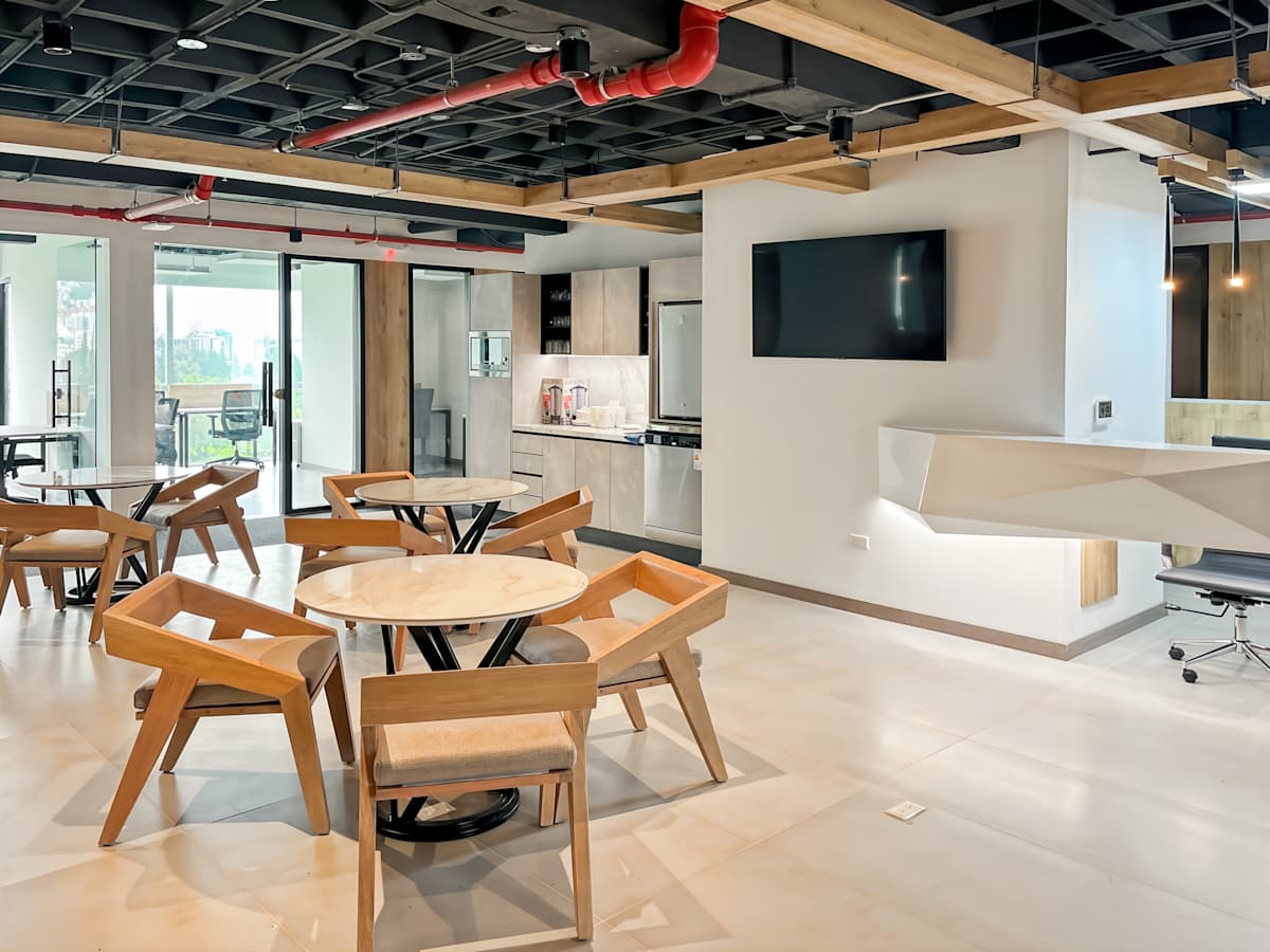 Regus - Quito, Carolina Milenium photo 11
