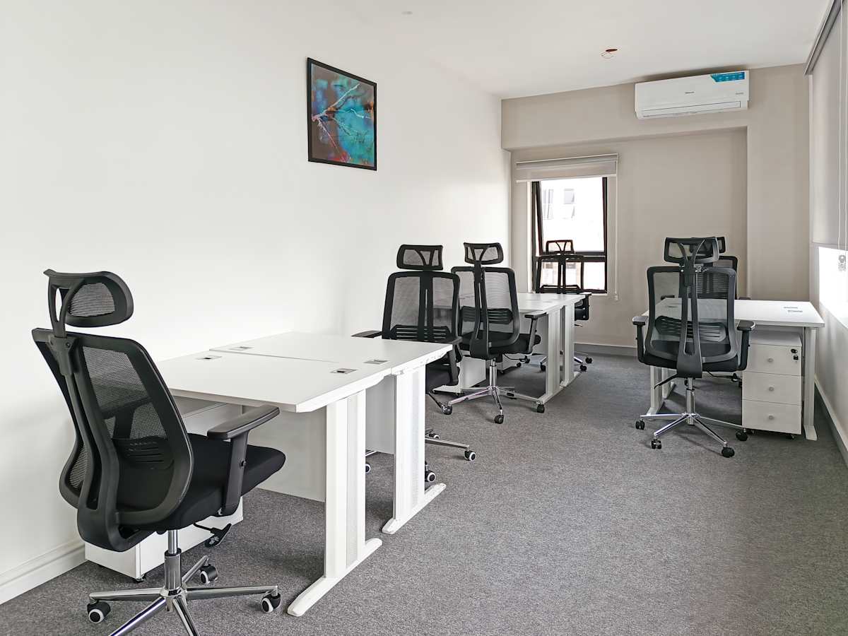 21 Admiralty Way photo 8