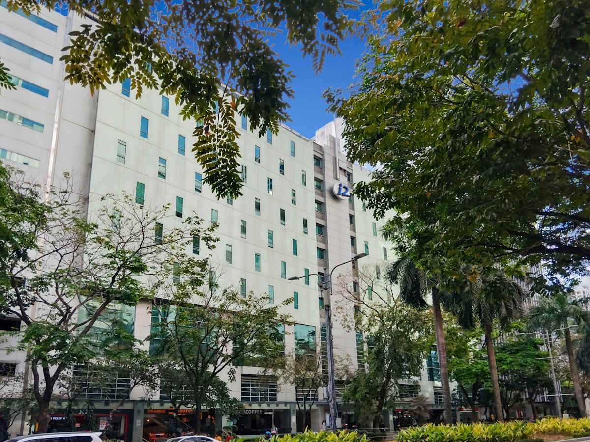 i2 Building photo 10