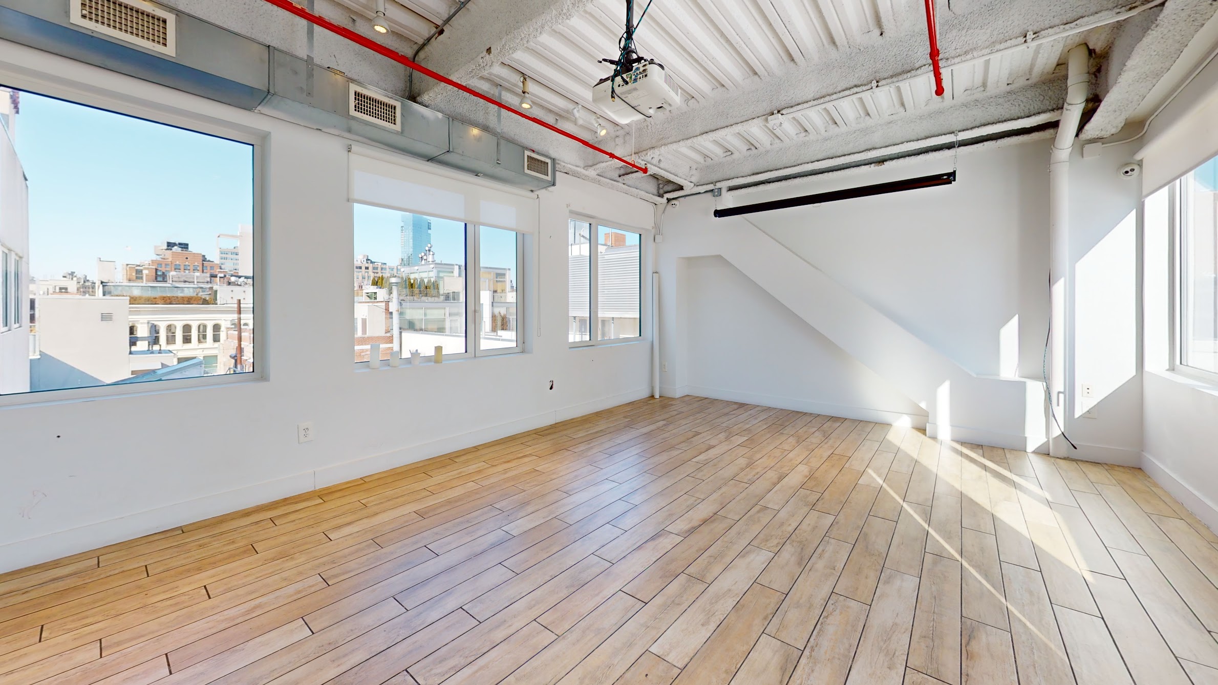 433 Broadway - Penthouse A photo 4