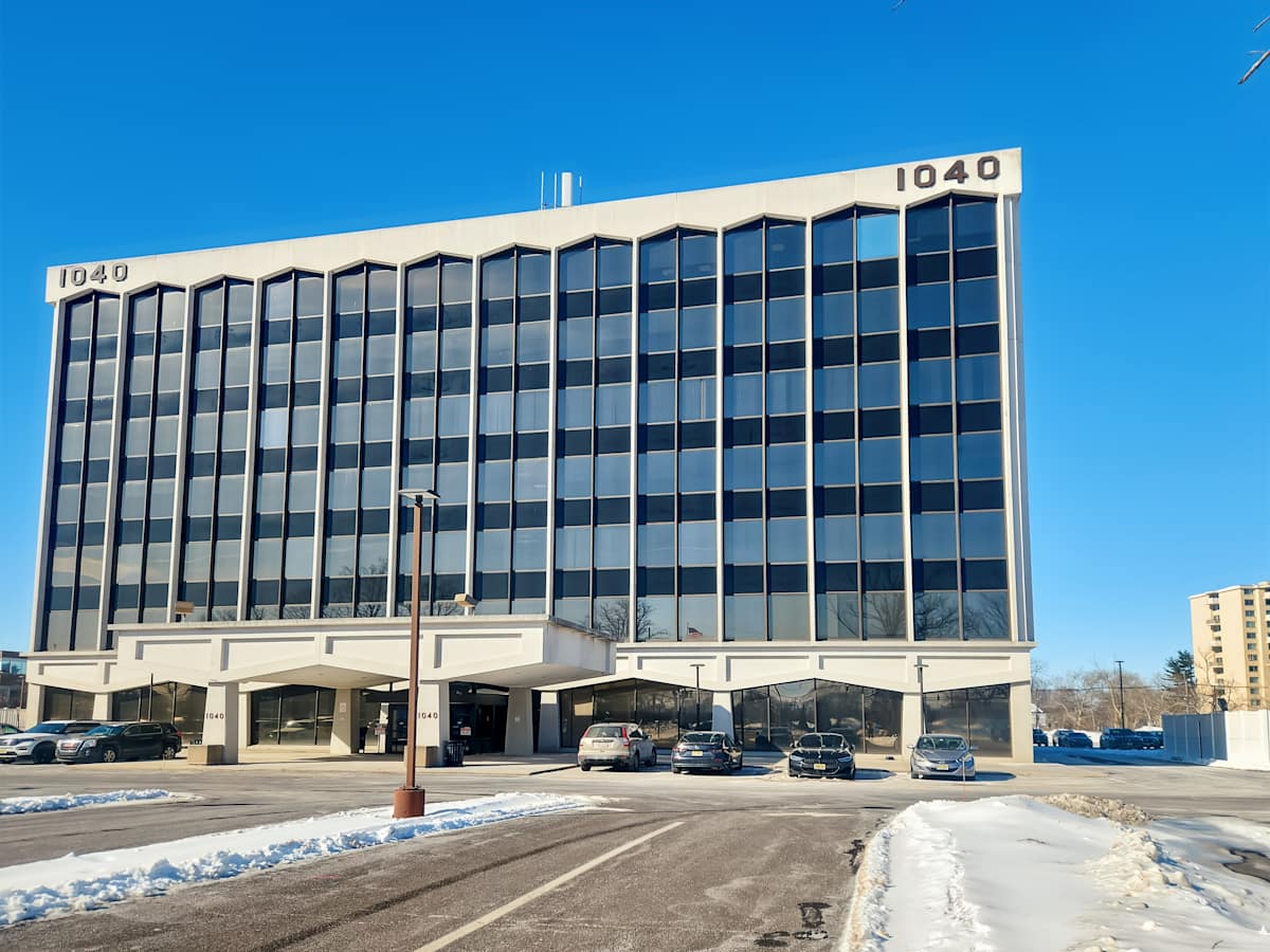 1040 Kings Highway North photo 1