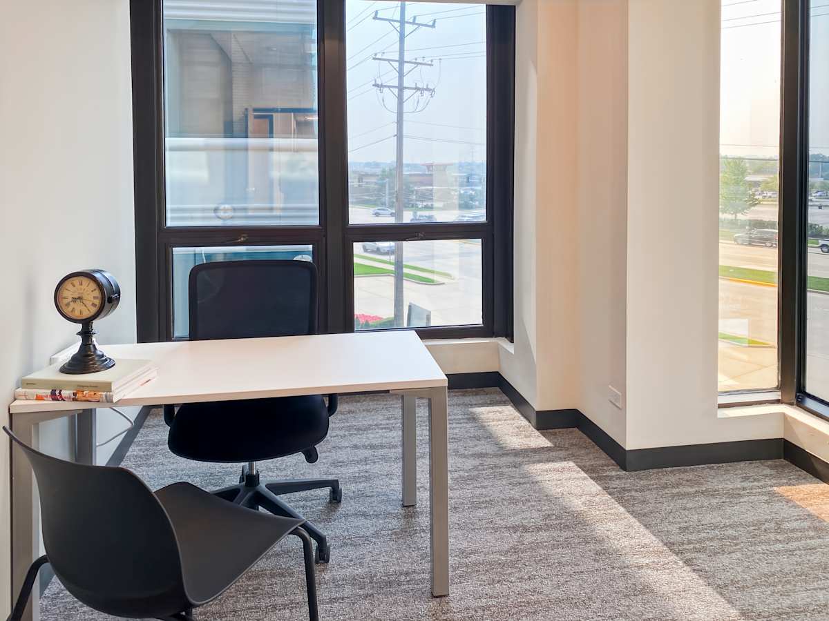 Regus - Oakbrook Terrace - 17W240 22nd Street photo 11