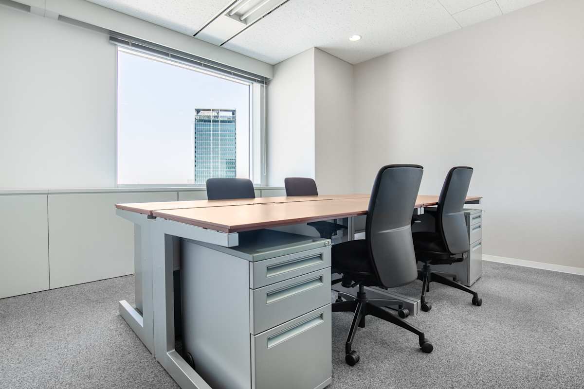 Regus - Yokohama Sky Building photo 4